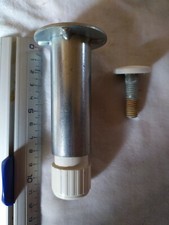 Ancien Pied (métal) Central