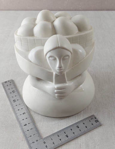 Ancienne figurine femme au - figurine,,