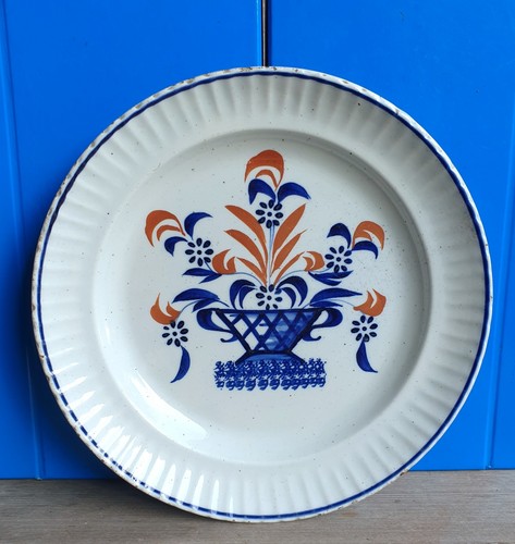 Assiette faïence fine - assiette,