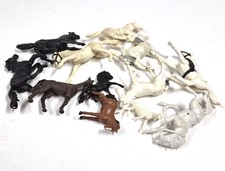 Lot Mix De Chevaux Miniatures