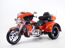 HARLEY DAVIDSON CVO TRI-GLIDE orange 1/12 Trike 2021