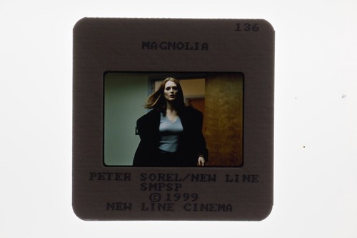 Magnolia julianne moore - magnolia,