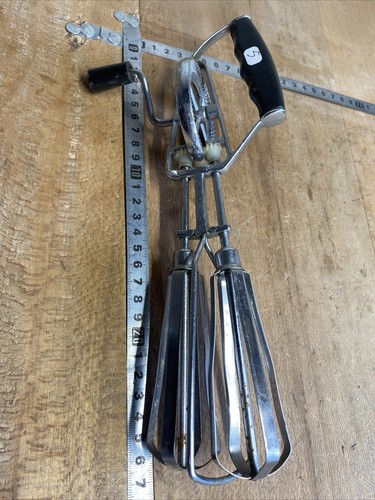 Old tool outil - tool,, ancien