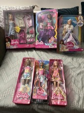 Lot De 6 Poupées Barbies Mattel  , Sous Emballages, Dreamtopia , Magic, Classic