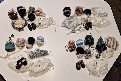 Lot accessoires pour poupées - lot,