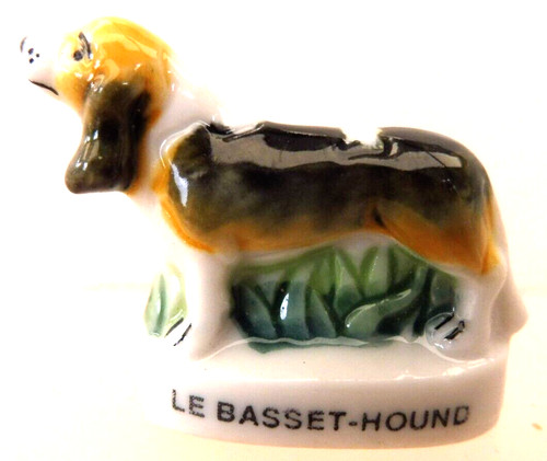 Fève chien basset - un,