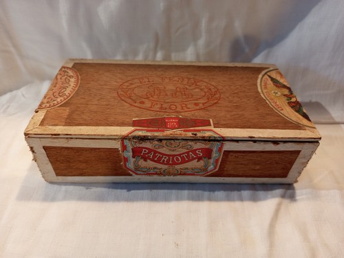 Antique fenix cigar box - antique,