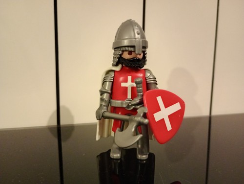 Playmobil chevalier croisé