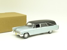 Whitebox SB 1/43 - Cadillac