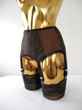 Grand Marron + Noir Dentelle