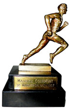 BRONZE CIRE PERDUE SIGNE E.FRAISSE TROPHEE ATLETISME MARATHON NATIONAL 1957 