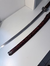 Katana décoratif rouge et