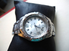 montre festina tout acier dato