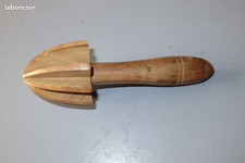 Ancien  presse agrumes  manuel