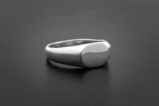 Bague chevalière fine homme