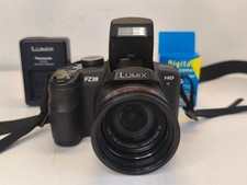 Panasonic Lumix FZ38 –