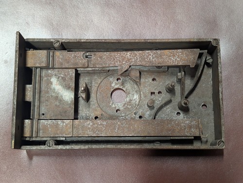 Ancienne grande serrure - ancienne,