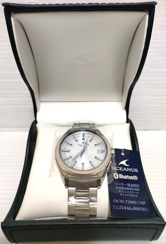 Montre blanche pour homme