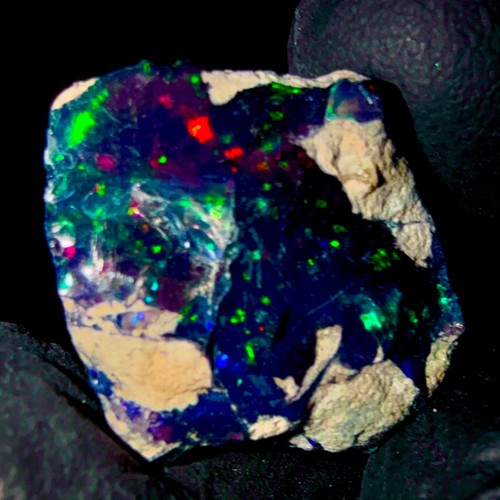 Opale noire fire opal - opale, brute