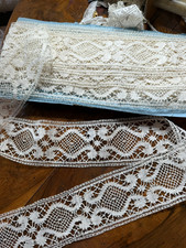 ANTIQUE LACE - Entre-Deux aux SPINDLES - handmade - 15 meters
