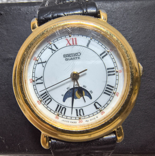 Seiko moon phase quartz - quartz, watch