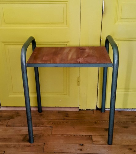 Table tubulaire vintage