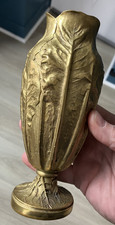 Joli Vase bronze Nécessaire