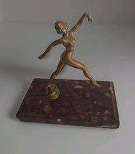 Statue Bronze Ancien. Figurine Statuette Femme Sur Socle