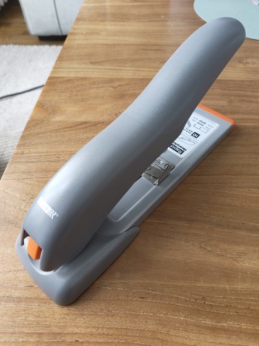 Agrafeuse brocheuse rapid - agrafeuse,