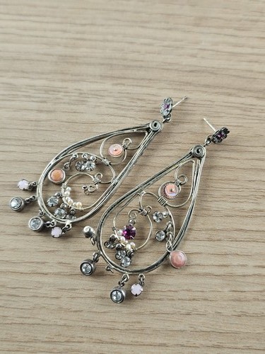 Boucle oreille élégante - boucle,