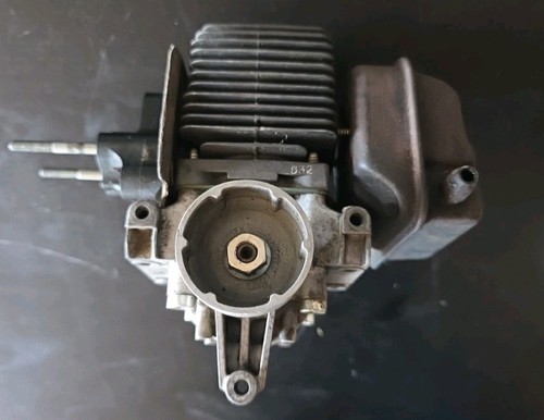 Bloc moteur débroussailleuse - moteur,