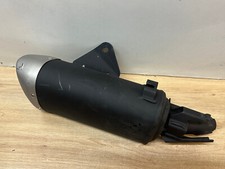 UN SILENCIEUX D ECHAPPEMENT