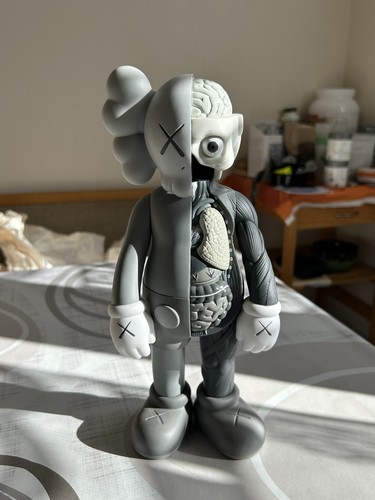 Medicom toy kaws - toy,