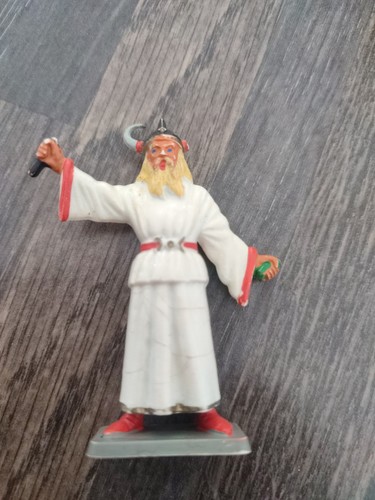 Starlux druide gaulois cassé - gaulois,