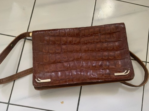 Rare sac main véritable - a,