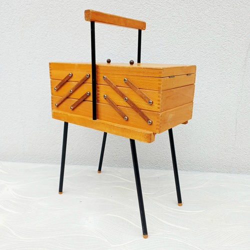 Petite travailleuse boite - petite,