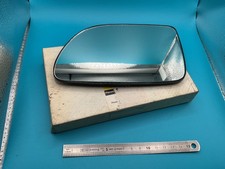 Glace de rétroviseur gauche