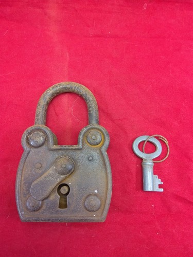 Cadenas ancien ceres - cadenas,