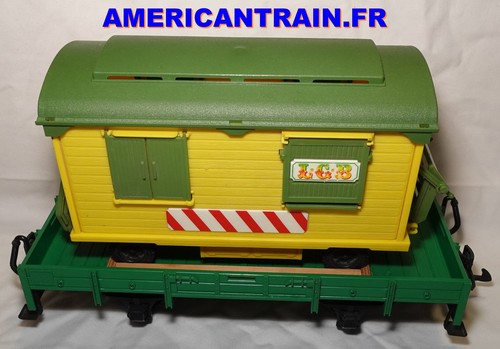 Wagon plateau vert avec