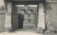 76 SMALL CROWN STONE HOUSE CROW