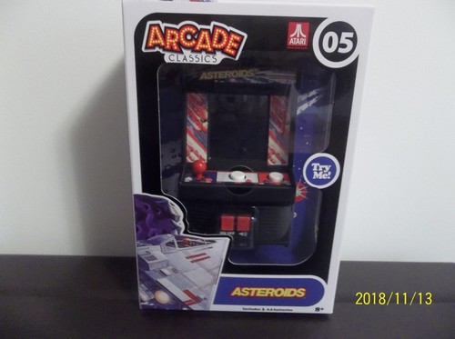 Asteroids classic arcade game - arcade,