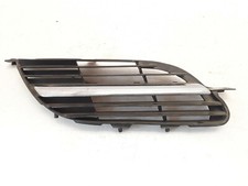 Nissan Almera Tino 1.8i 85kW 2000 Front Right Bumper Grill 9381M020 2615102