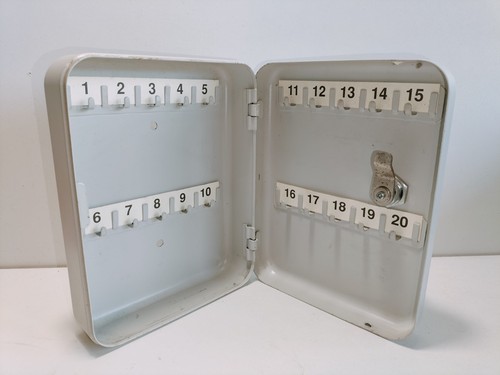 Petite armoire boite vintage - /,