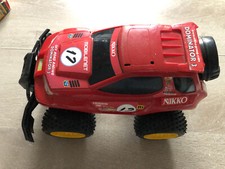 Voiture radiocommandé NIKKO dominator 3 (non testée sans batterie/telecommande)