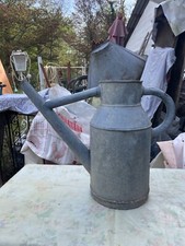 Arrosoir en zinc très utile