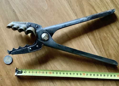 Outils anciens belle - anciens,, pince