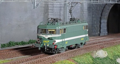 Models 10227 locomotive - models,