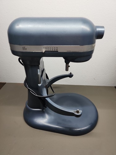 Kitchenaid mixer - 6,