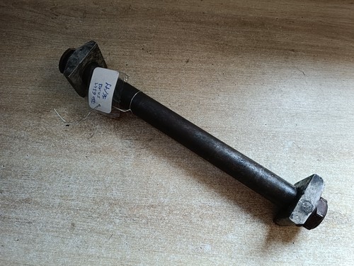 Axe roue arriere moto - axe,