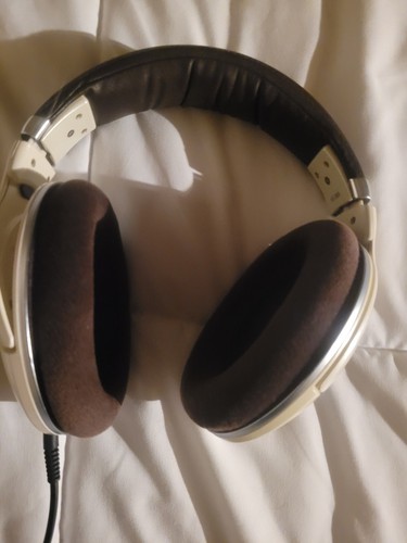 Sennheiser 599 - sennheiser,